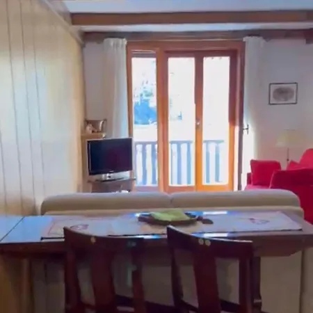 La Casa Di Marta, Charme E Relax Апартаменти Брей-Червінія